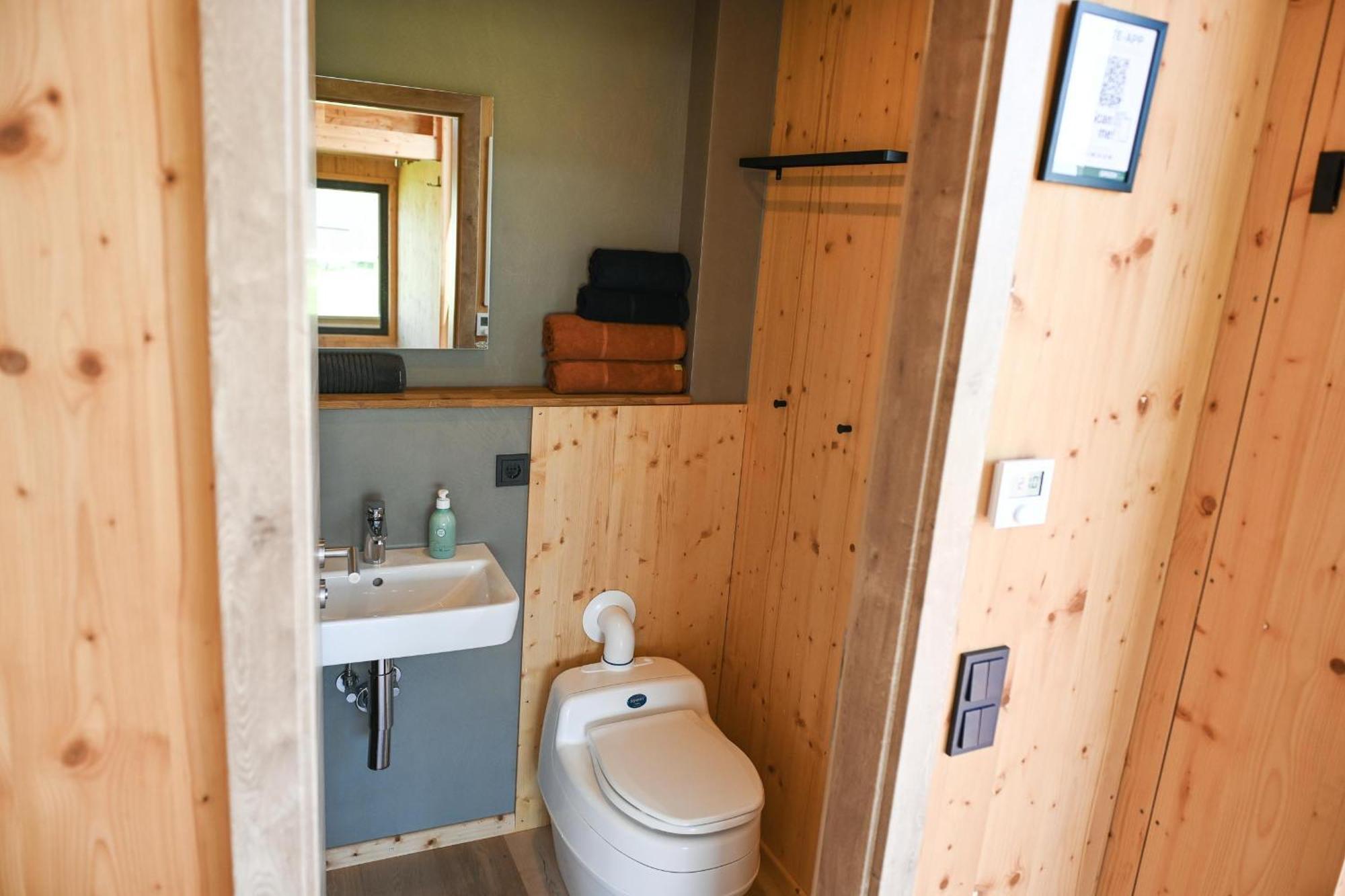 קרוליננזיל Tiny House Nature 9 Zur Kuhweide - Green Tiny Village Harlesiel מראה חיצוני תמונה